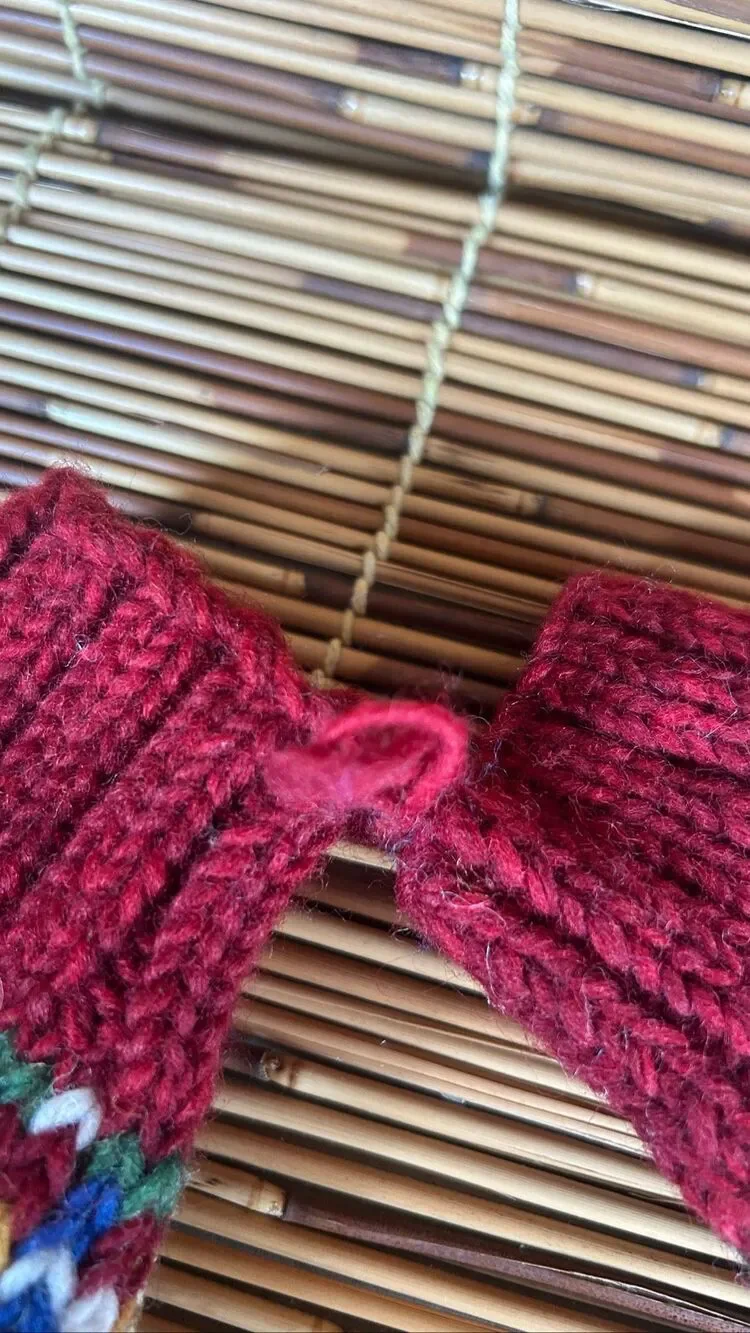 Icelandic Design Newari Nepal Chunky Knit Convertible Mittens